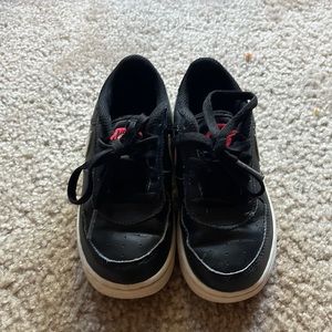 Boys af1 sz 9.5c Nike